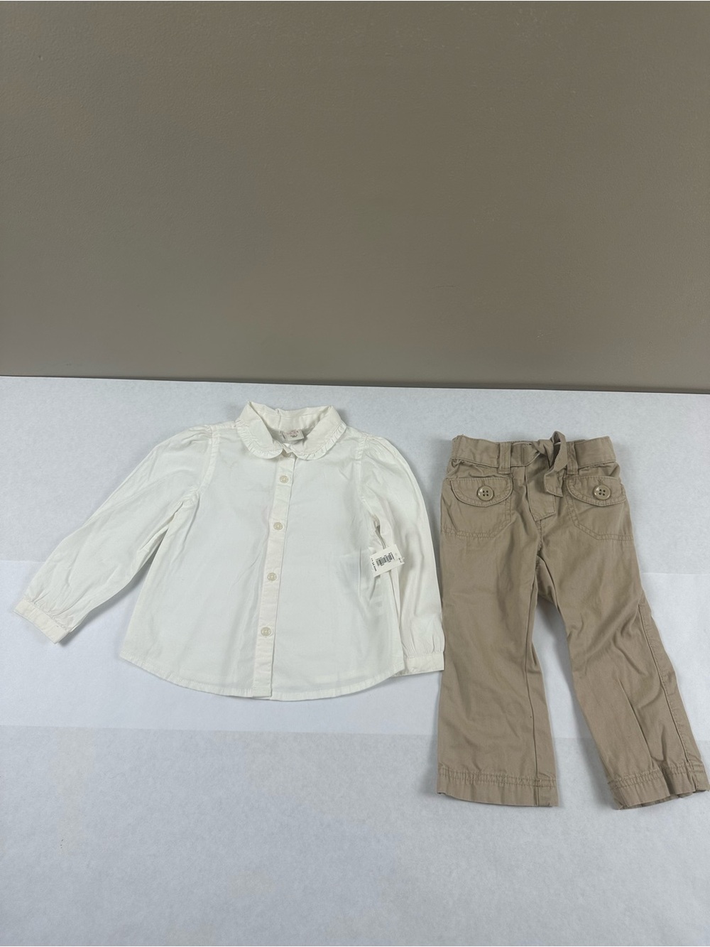 Old Navy White Button-Down Shirt with Tan Pants Set